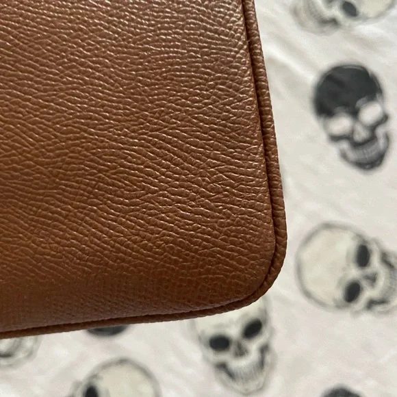 Coach large Wristlet - Picture 6 of 9